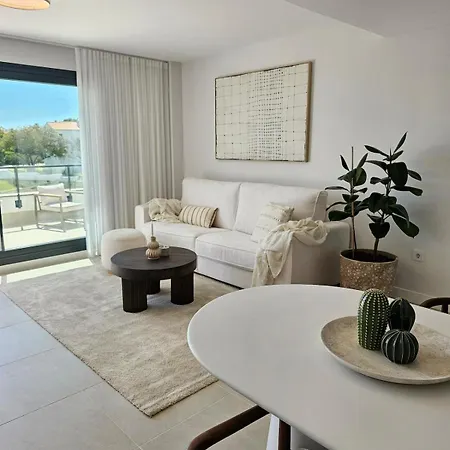 The Luxury Lookout Marbella Apartment *